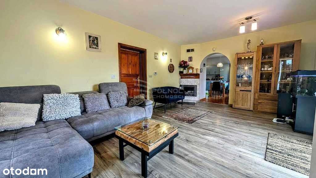 Atrakcyjny dom z piękną działką w Nowogrodźcu-5