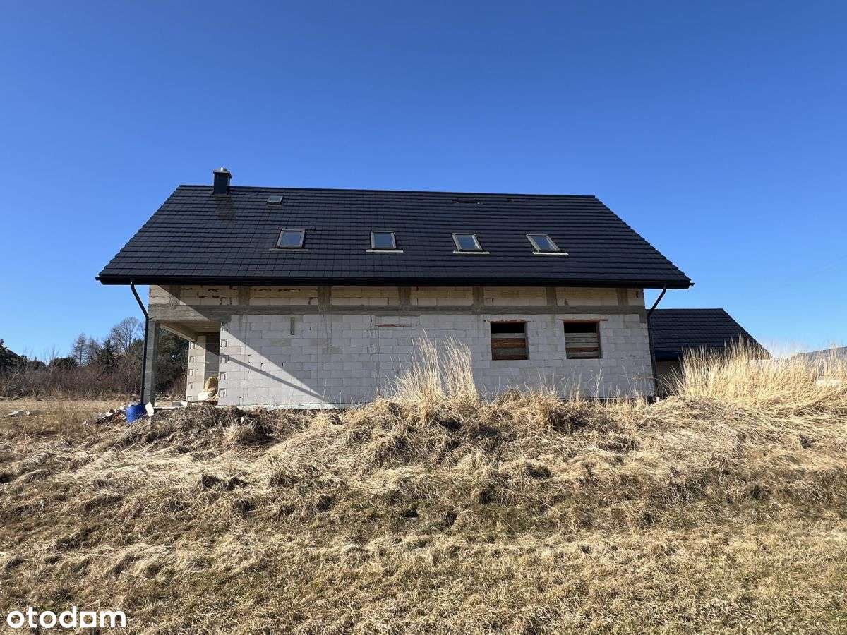 Widokowa działka z rozpoczętą budową-4