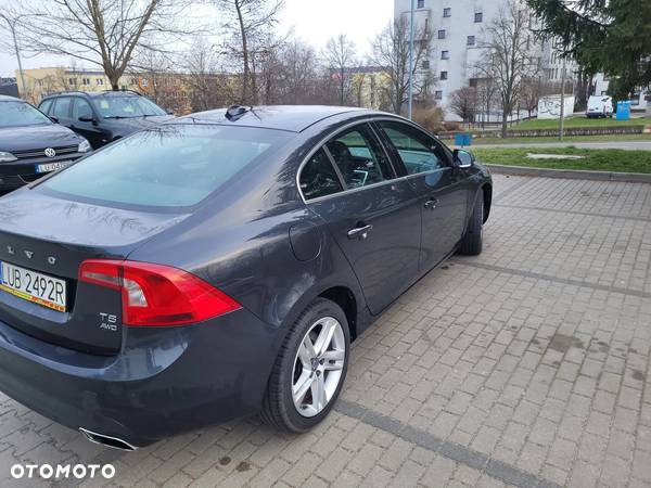 Volvo S60 2.5 T5 AWD - 6