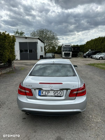 Mercedes-Benz Klasa E 250 CDI Coupe 7G-TRONIC - 6