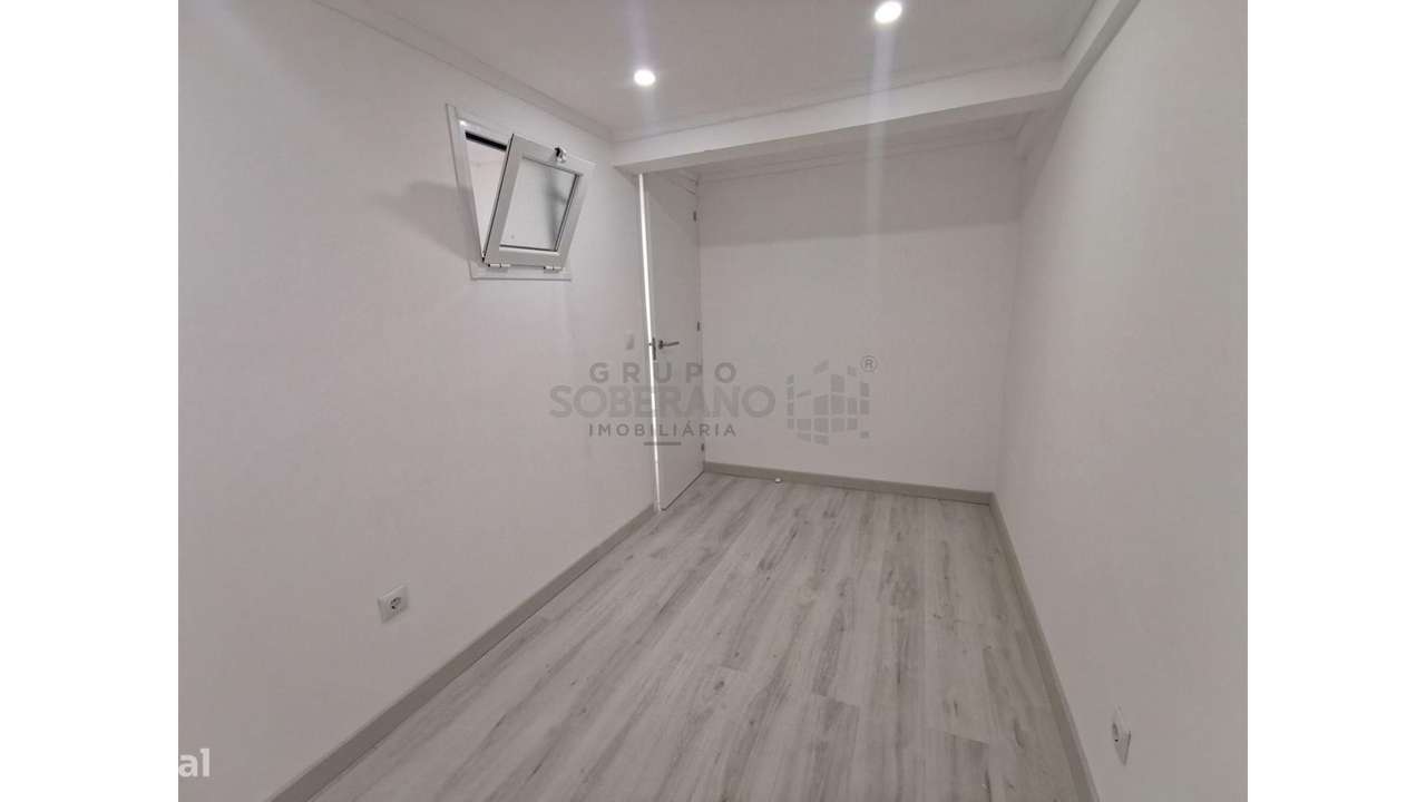 Apartamento T2 em Vale de Milhaços-8