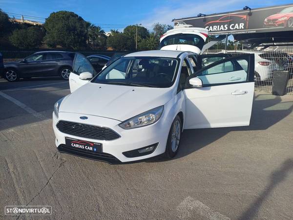 Ford Focus SW 1.5 TDCi Titanium DPS - 9