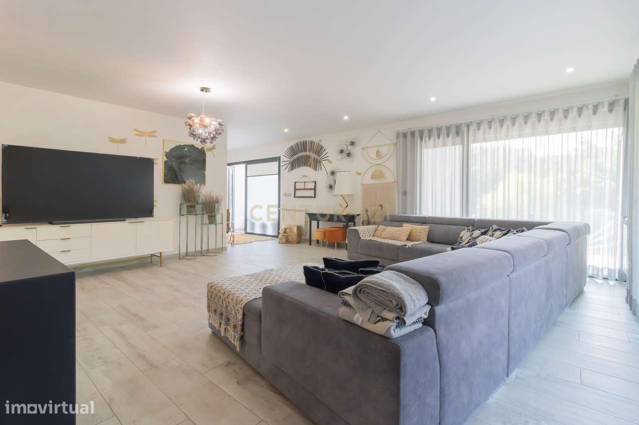 Luxuosa Moradia T3+1 | Pombal | - Grande imagem: 5/32