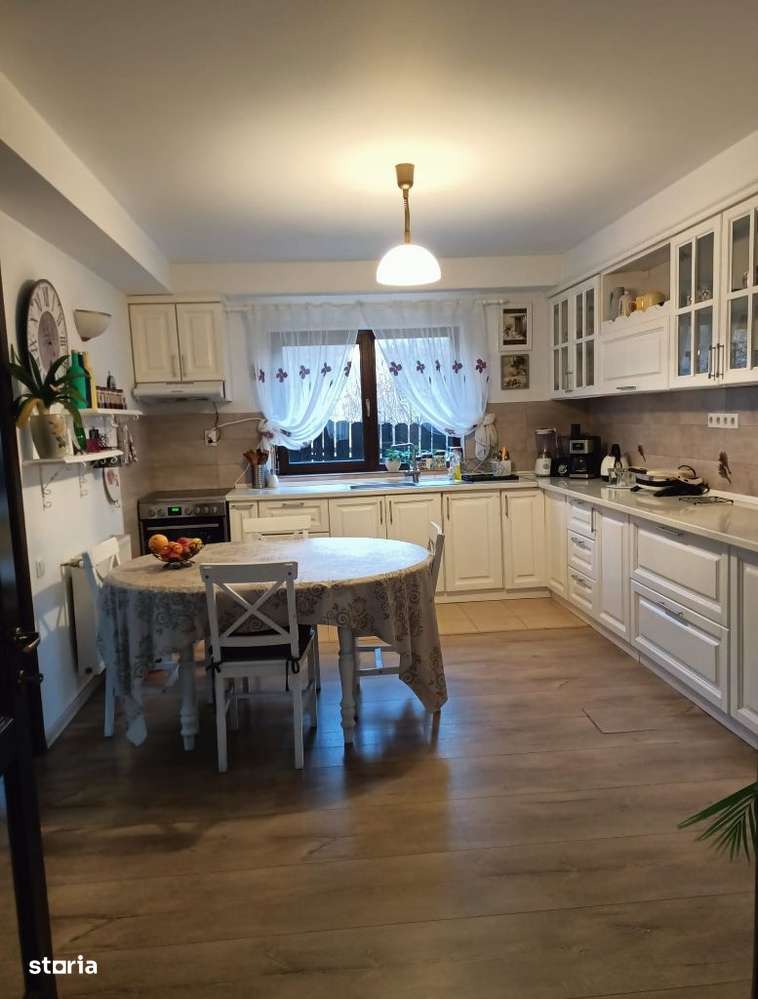 Casa de vânzare în Bujoreni - Imagine principală: 4/20