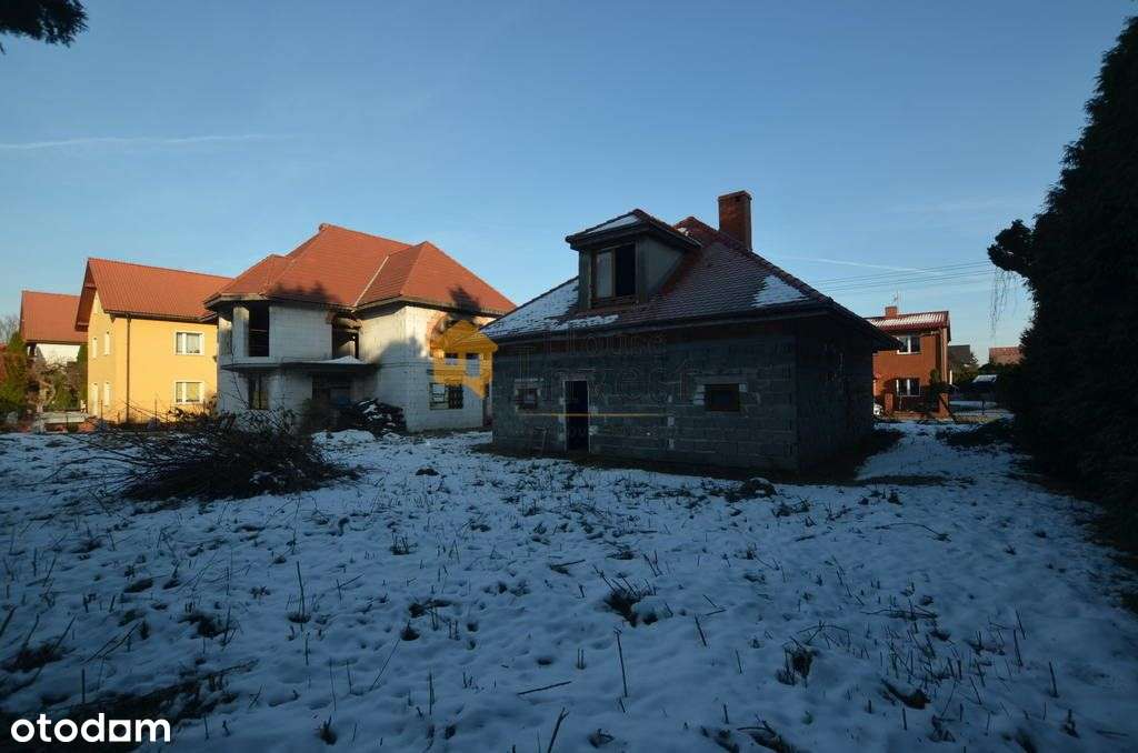 Dom wolnostojący i dodatkowy budynek do adaptacji-9