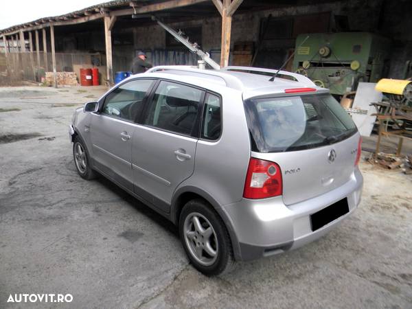 Dezmembrari  VW POLO (9N, 9N3)  2001  > 2012 1.4 16V Benzina - 27