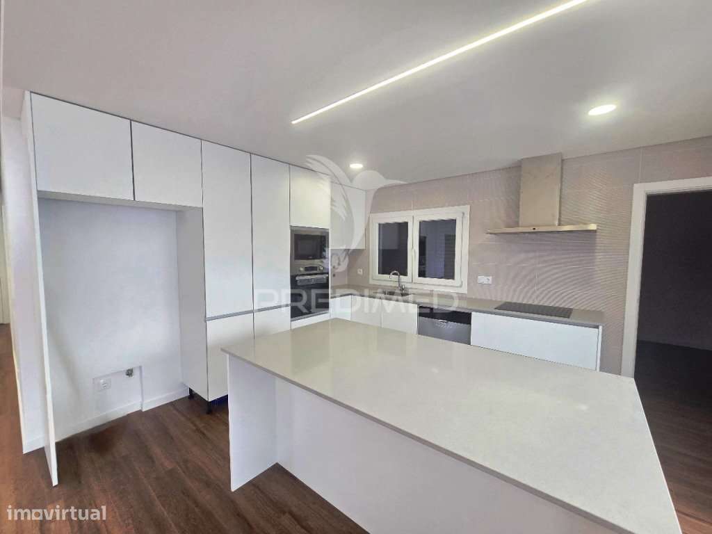 Moradia Isolada Térrea T4, Qta. Laranjeiras - Fernão Fero - Grande imagem: 5/37