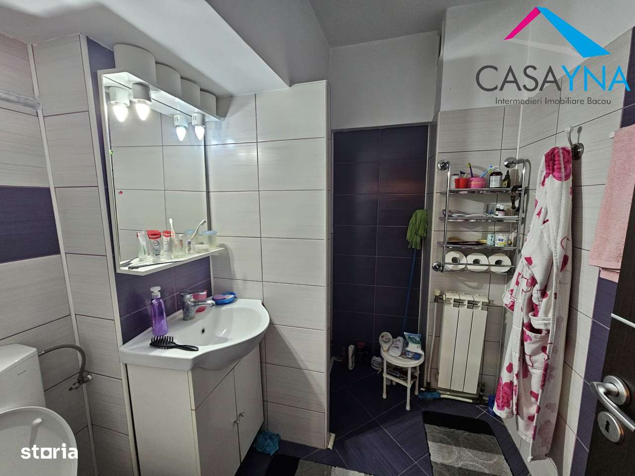 Central  ( Oituz nr.1), 3 decomandate ,etaj 3.-5