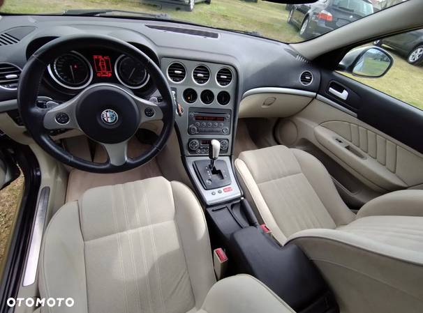 Alfa Romeo 159 - 15