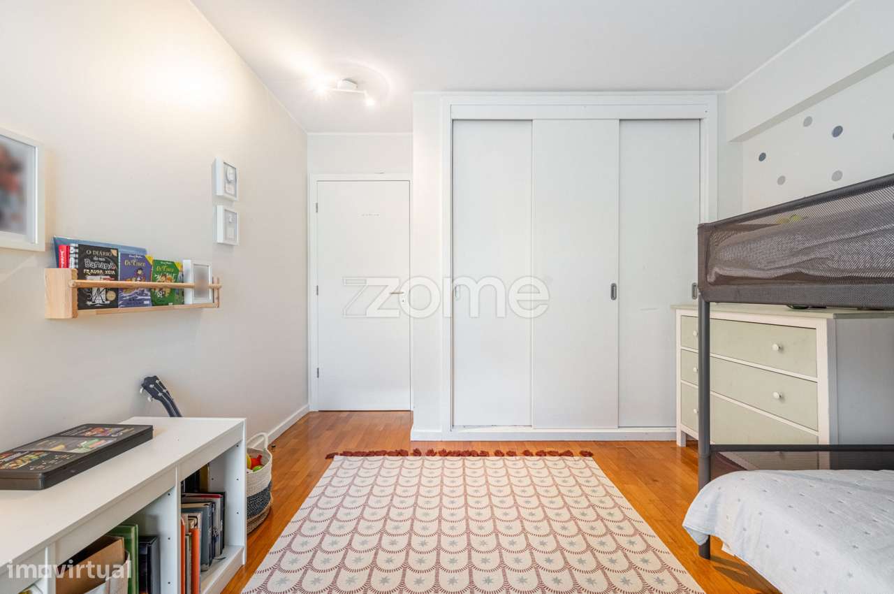 Apartamento T3 com garagem e arrumos, Foz do Douro, Porto-33