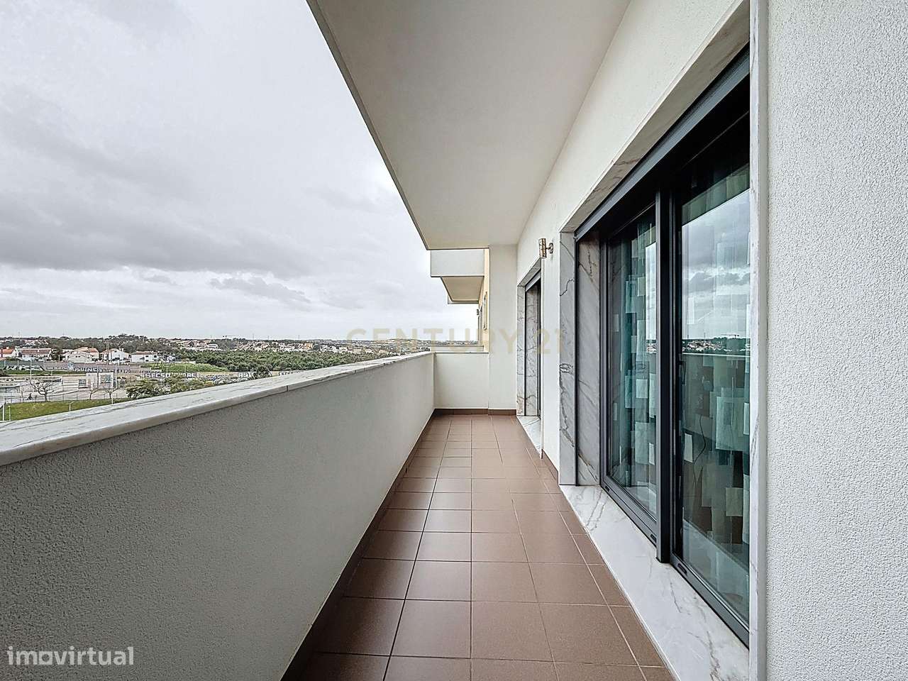 Luxuoso Duplex T4+1 em Amora, Seixal com Vista Panorâmica-12