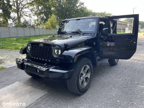 Jeep Wrangler - 10