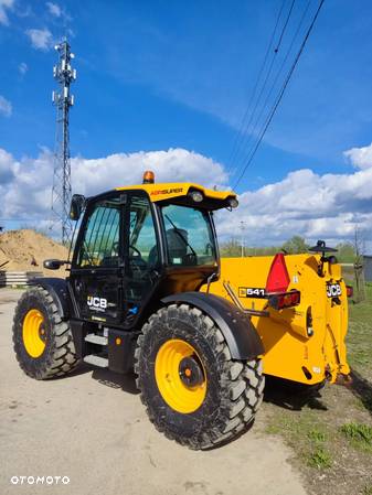 JCB Agri Super 541/70 Wersja 130 Ps - 9