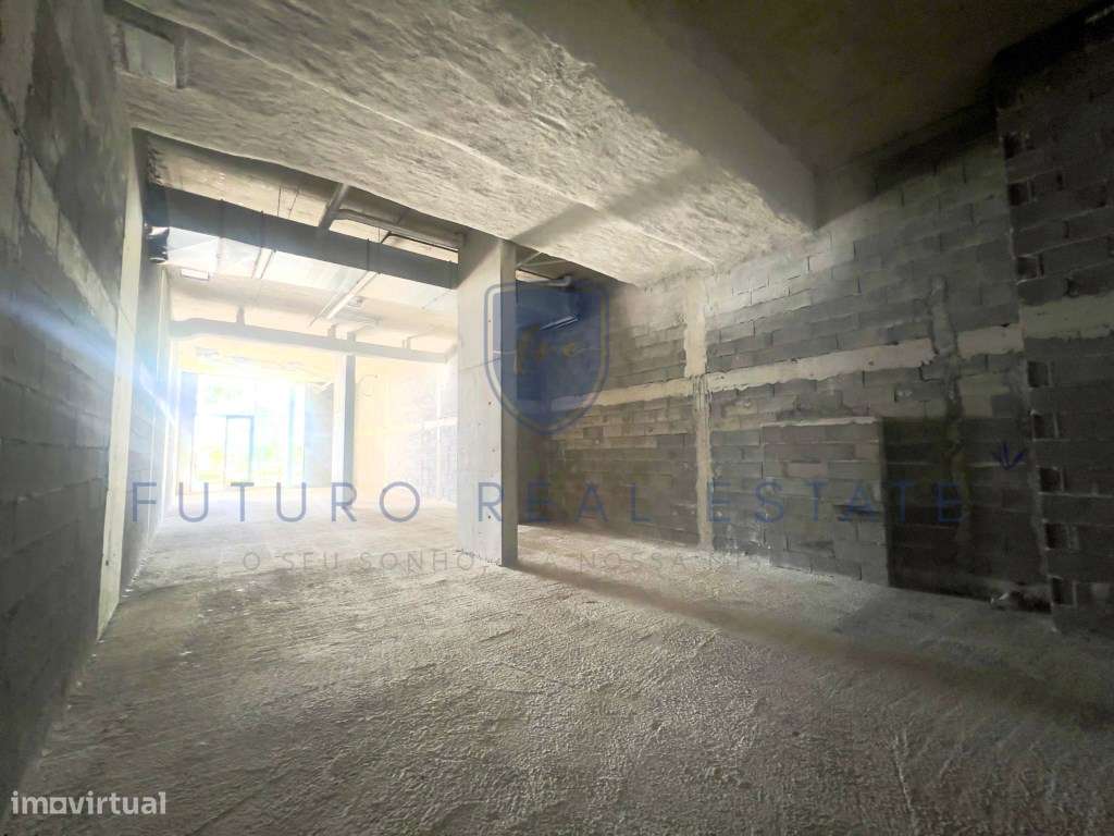 LOJA COMERCIAL - ESTRADA MONUMENTAL - FUNCHAL - Grande imagem: 5/27