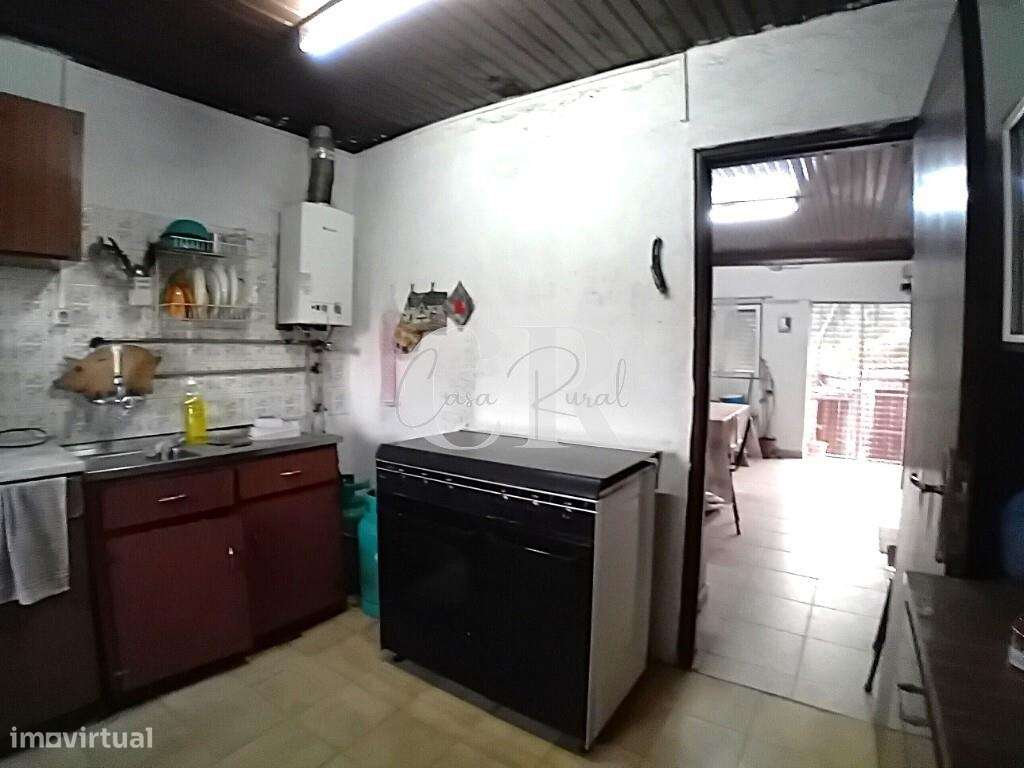 Moradia T3 com terreno pronta a habitar, logradouro e poço de água em-7