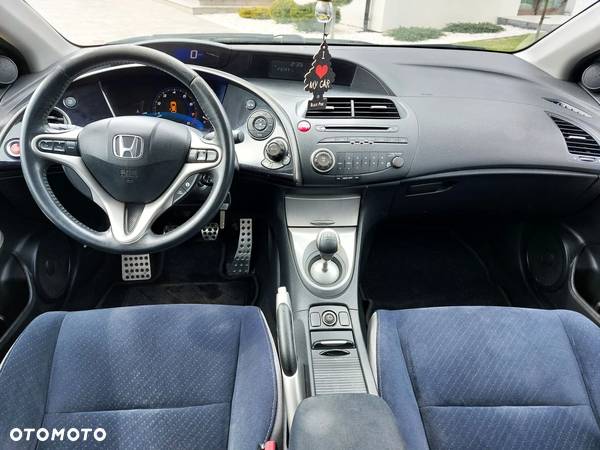 Honda Civic 1.8 Comfort - 34