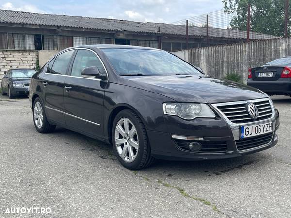 Volkswagen Passat Variant 2.0 Blue TDI SCR Highline - 6