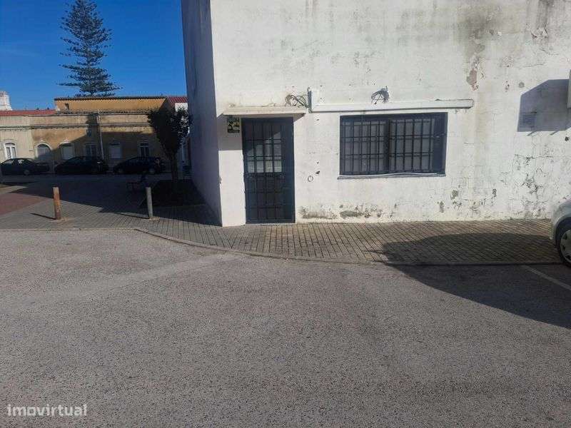 Loja para comercio ou transformar em apartamento T2 (Projeto incluído) - Grande imagem: 4/10