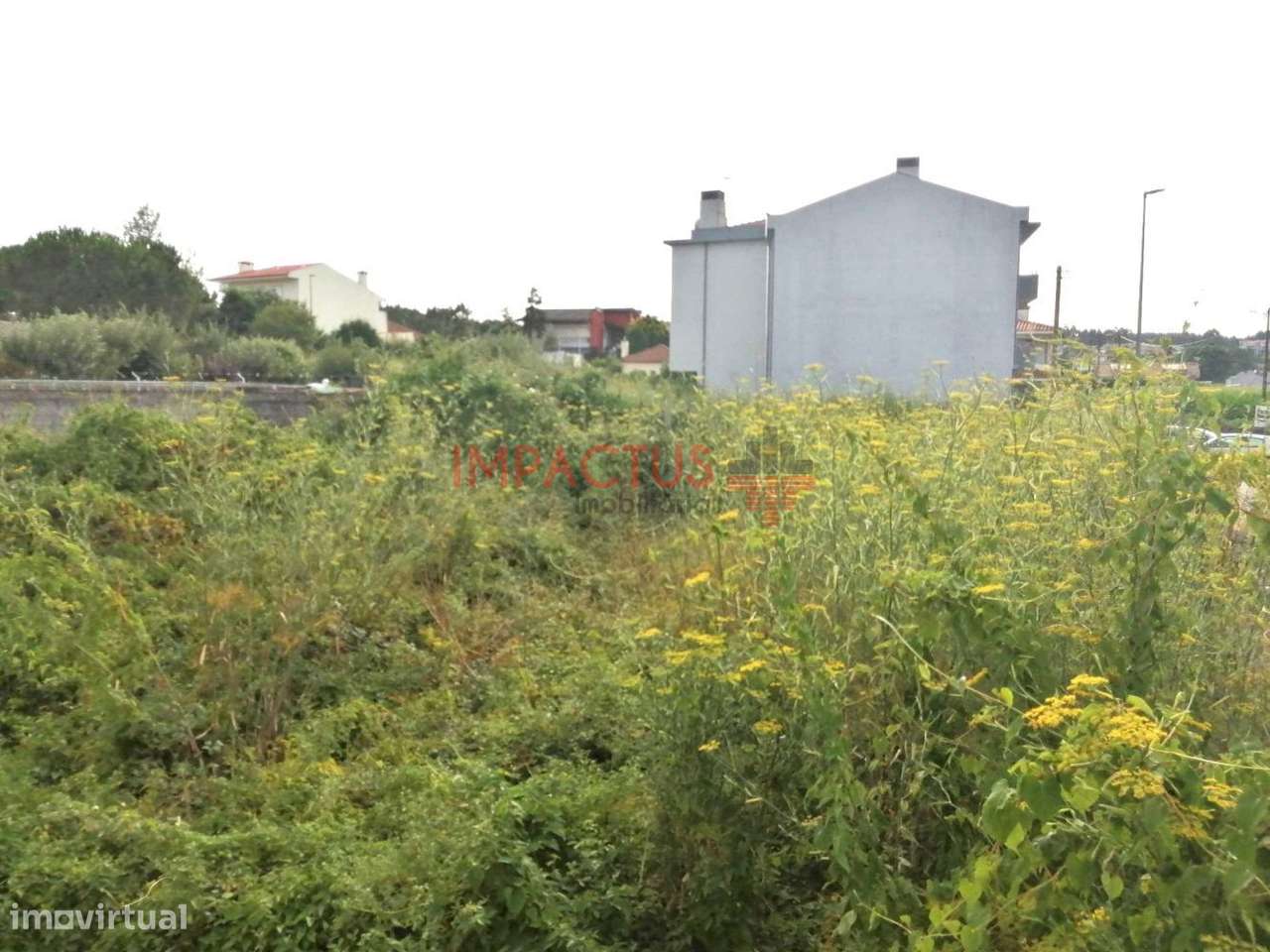 Terreno com viabilidade de construção em altura - Grande imagem: 2/10