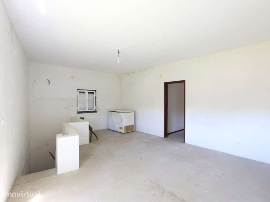 Oportunidade Prime no Centro de Alcobaça Terreno de 2.225 m² com Po...-13