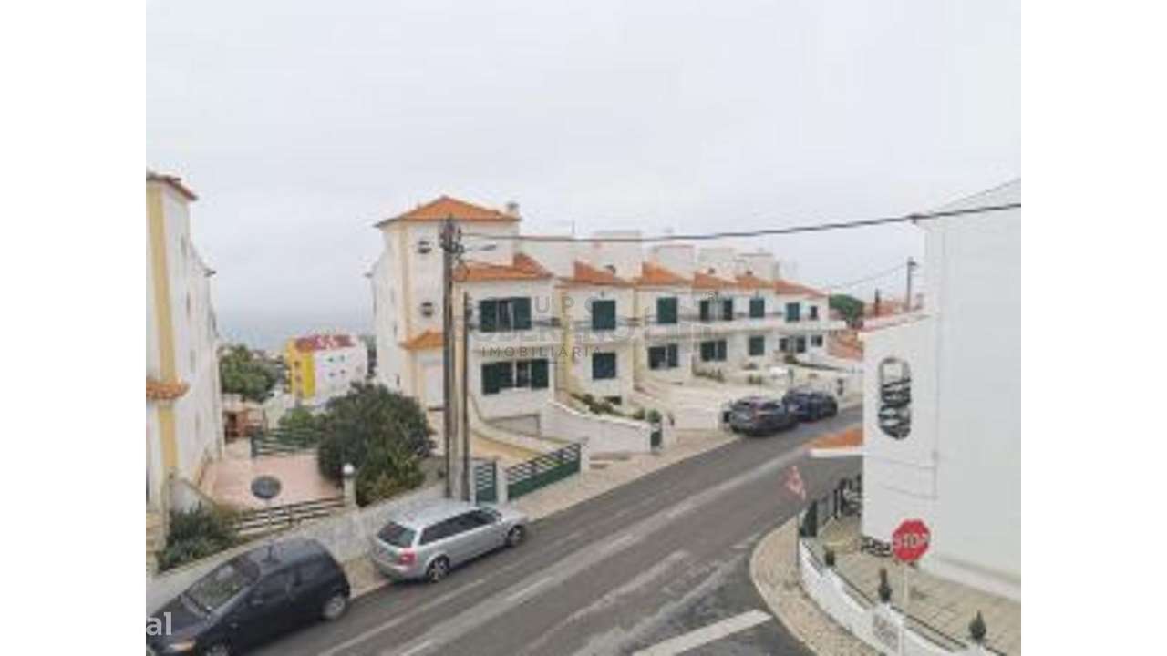 Moradia Geminada T3 em Ericeira-0