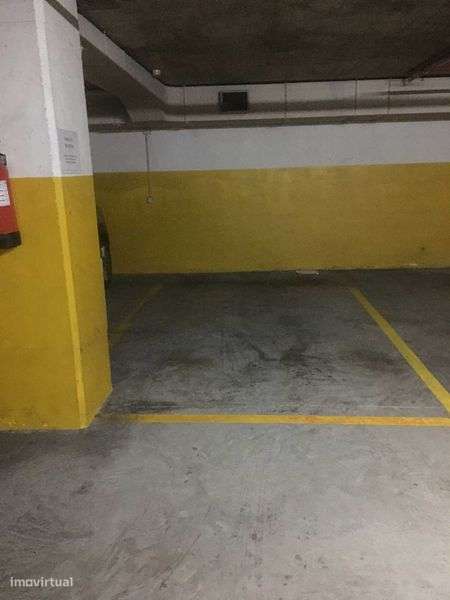 Aluga lugar de garagem no Porto, João das Regras - Grande imagem: 5/5