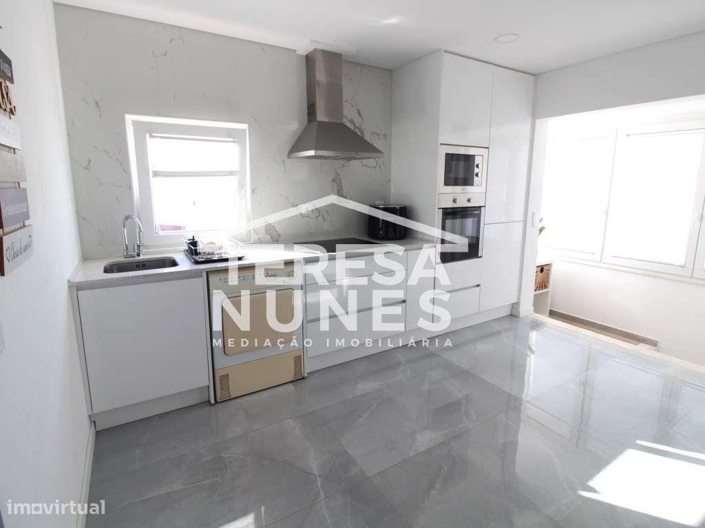 ANDAR DE MORADIA V2 C/ GARAGEM - Grande imagem: 4/26