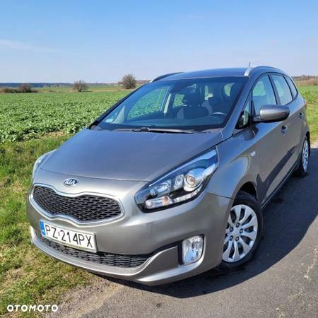 Kia Carens 1.7 CRDi M - 1