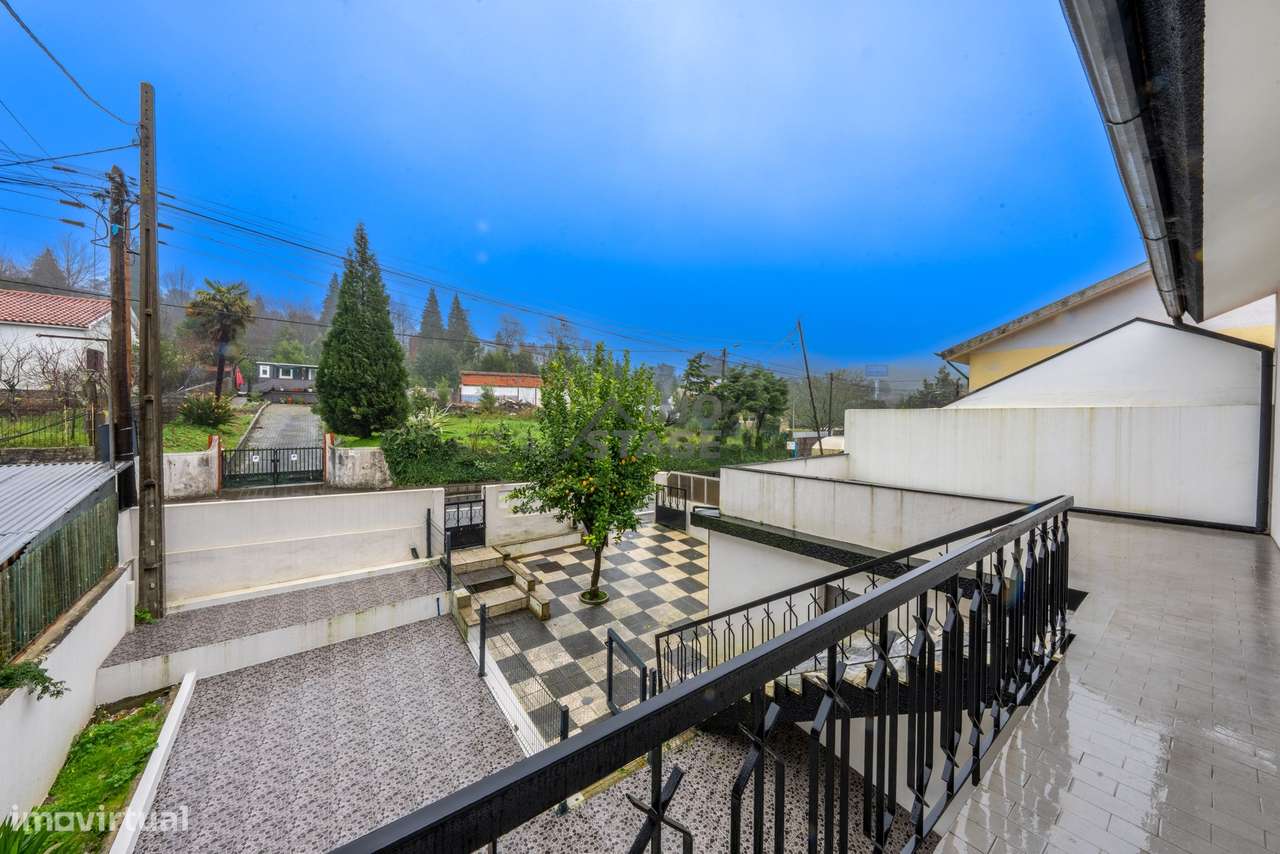 Moradia Bi-Familiar Renovada | Ermesinde – Santa Rita T1+1 e T2-20