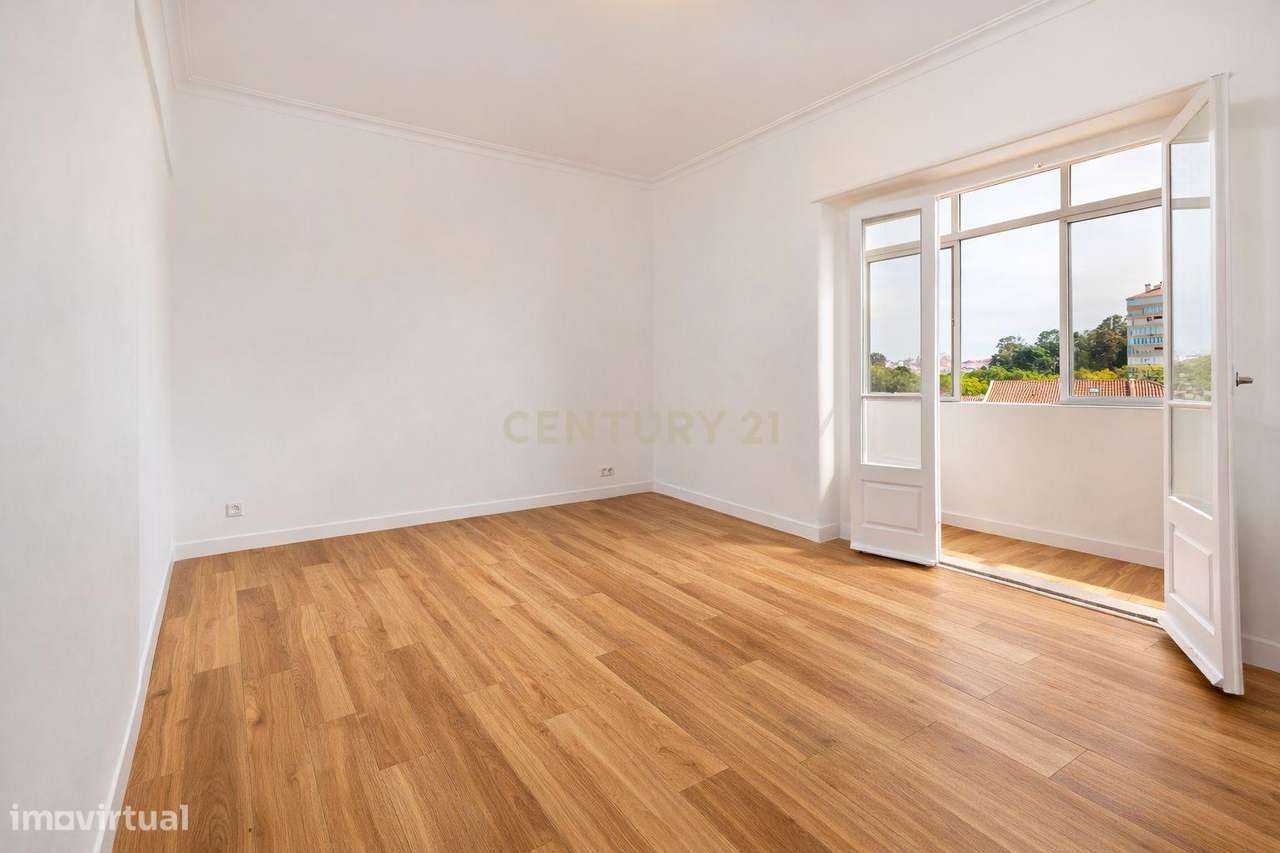 T2 Totalmente Renovado - Damaia-11