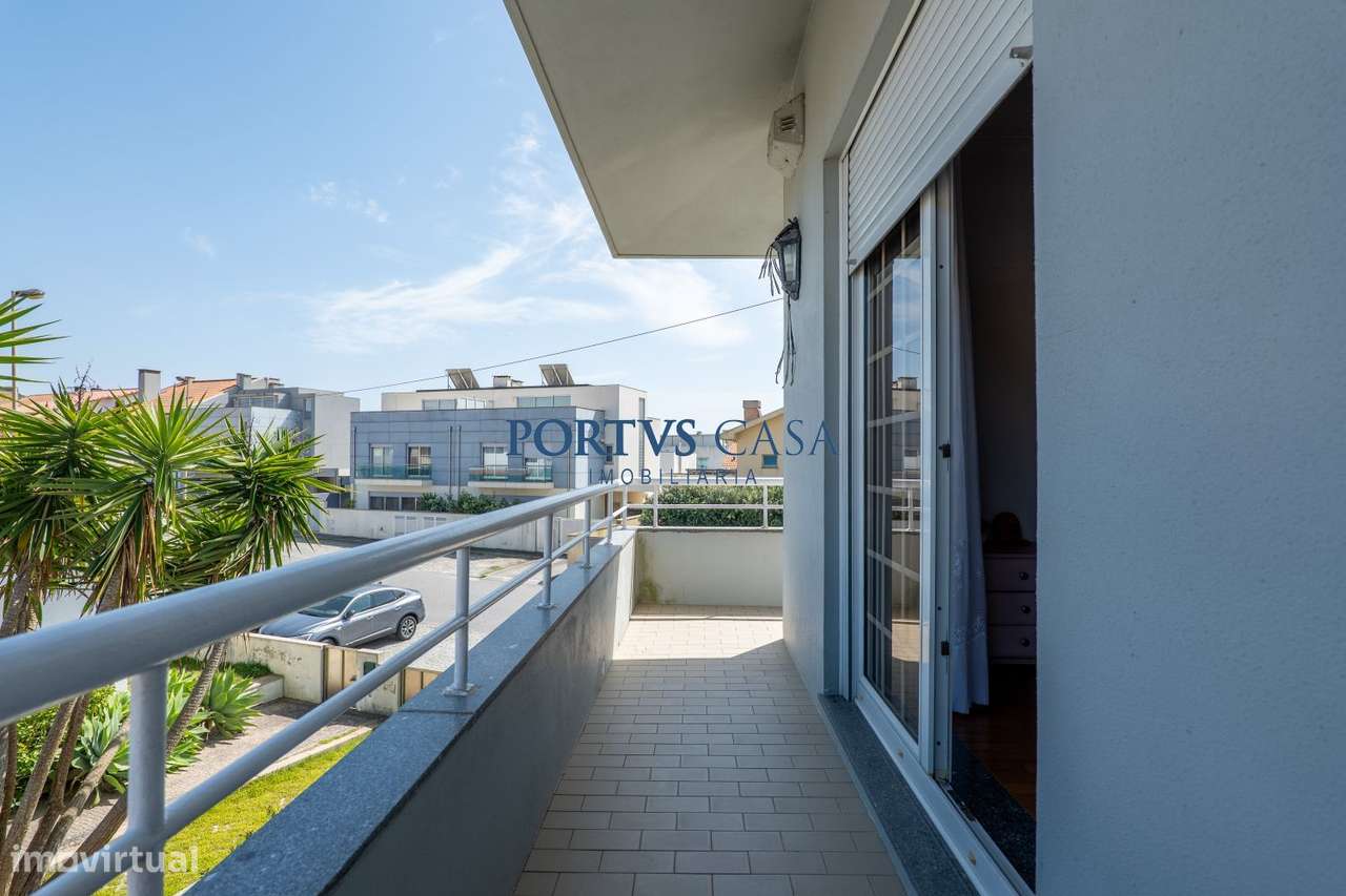 Moradia T4 com piscina em Lavra-38