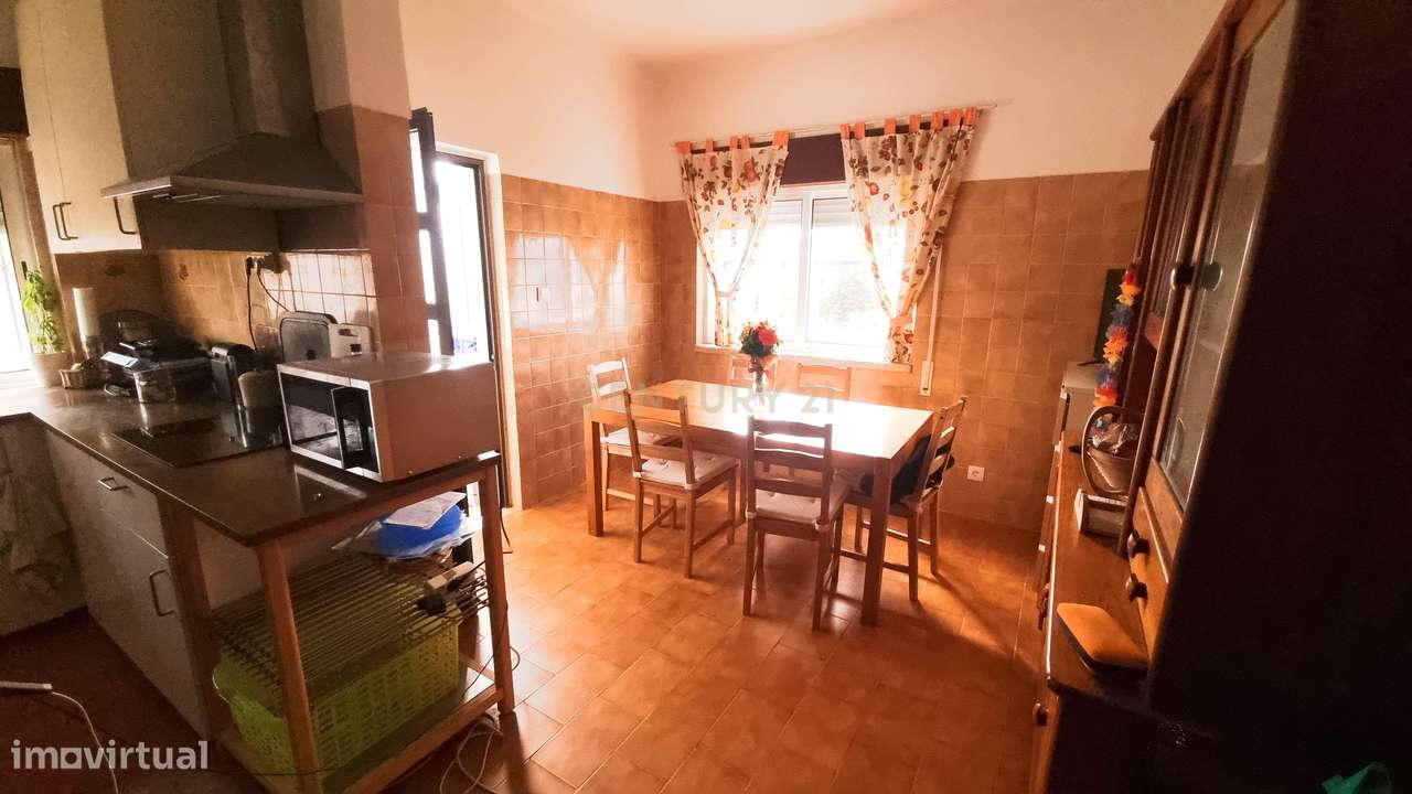 Moradia Independente na Aroeira | Espaço, Privacidade e Qualidade de V-12