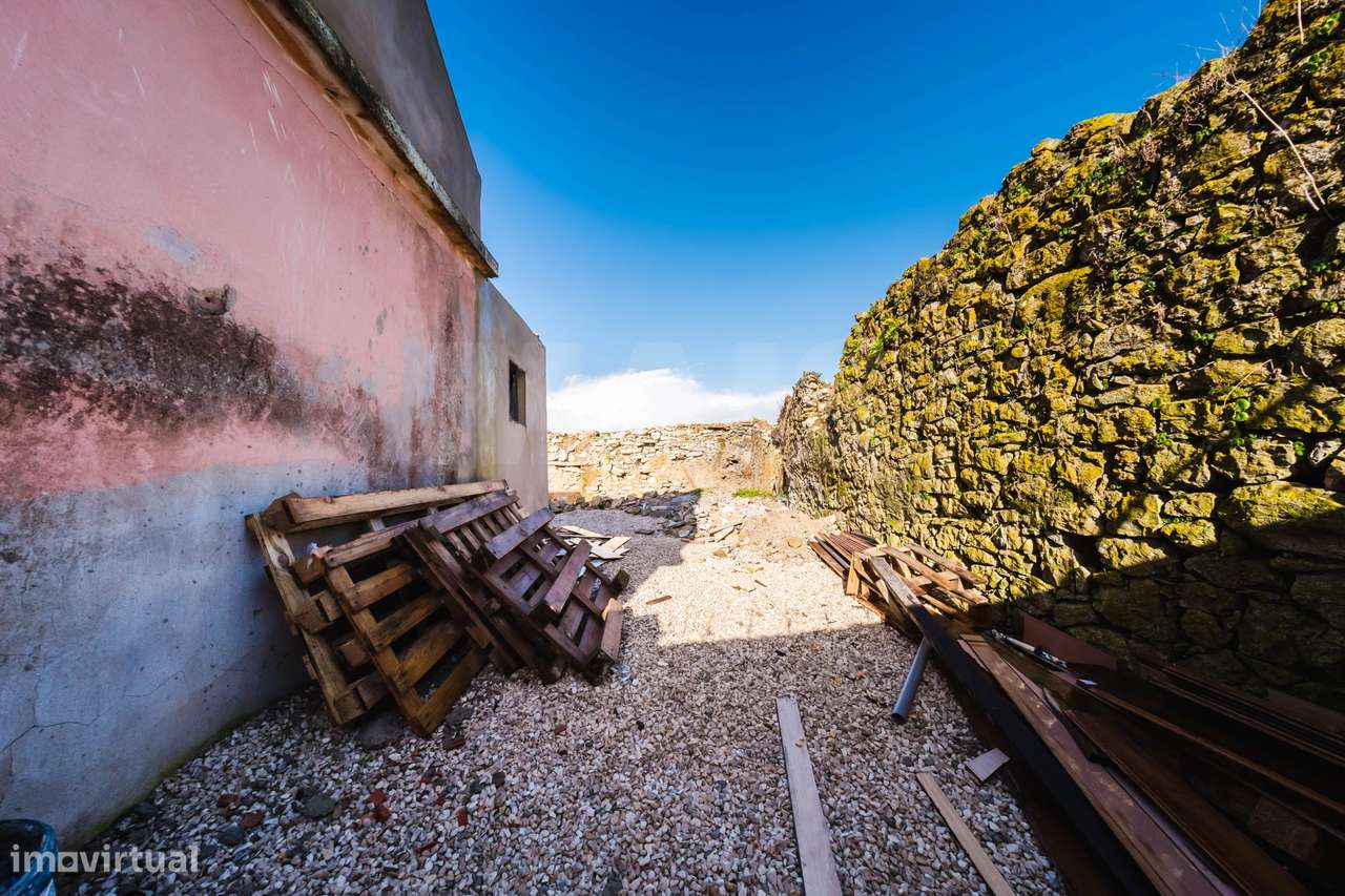 Moradia Térrea T2+1 c/ 2 casas de banho e logradouro-25