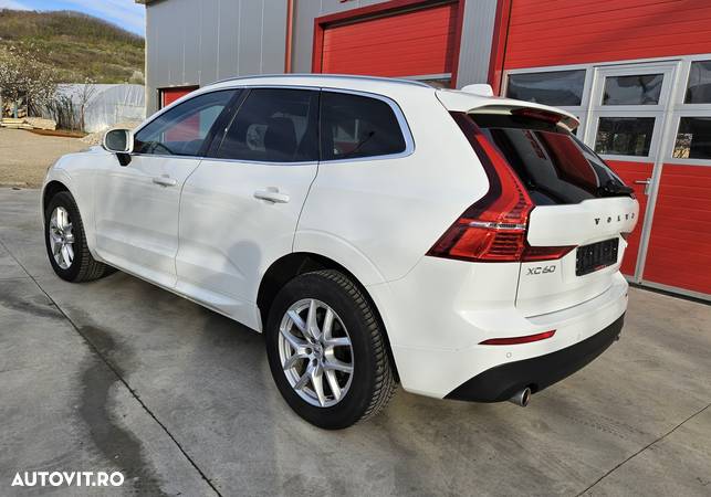 Volvo XC 60 D4 AWD Geartronic Momentum - 12