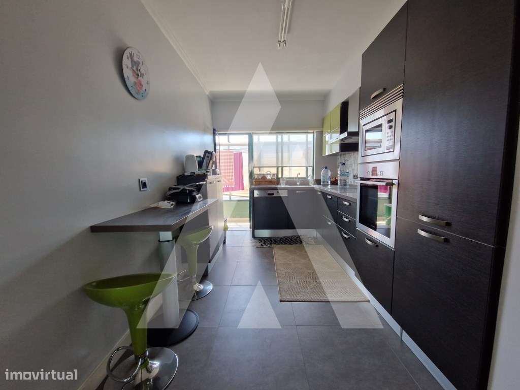 Apartamento T3 Renovado na Praia da Barra - 2ª Linha do Mar. - Grande imagem: 3/23