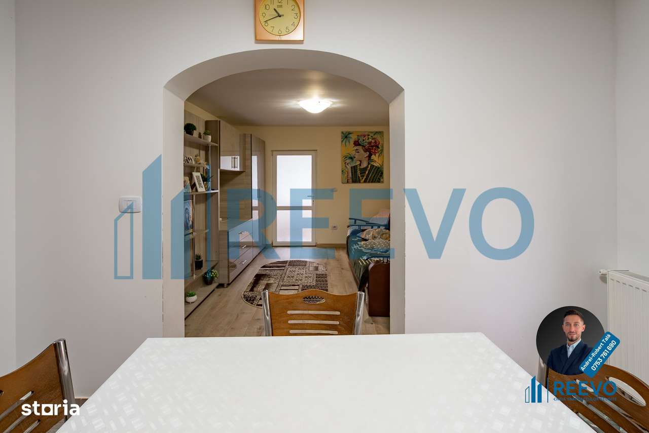 Casă de vânzare, pe Str.  Profesor Doctor Bgdasar nr. 1, Bacău. Comisi-17