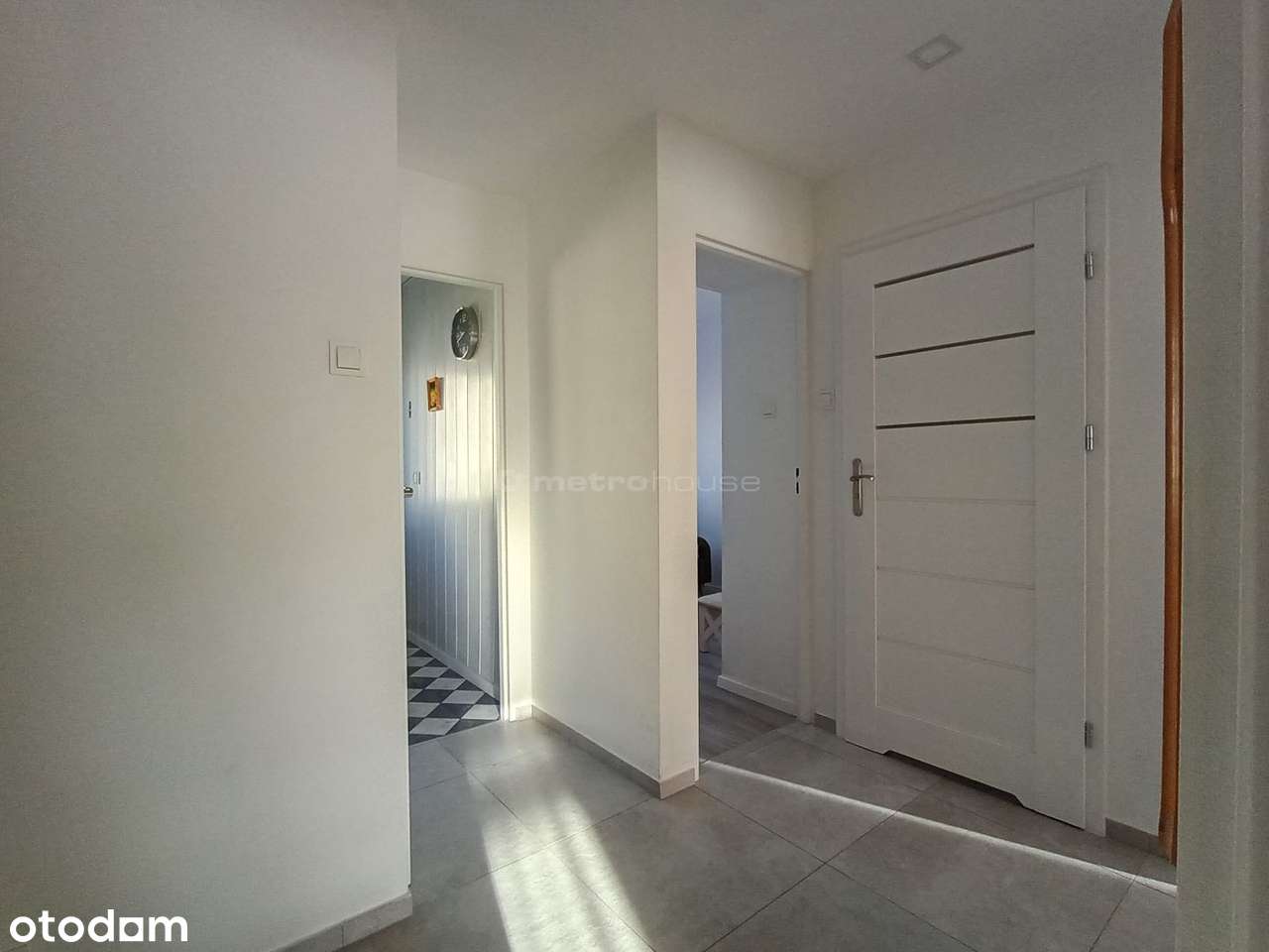 3-pokojowe mieszkanie z widokiem na jezioro-8