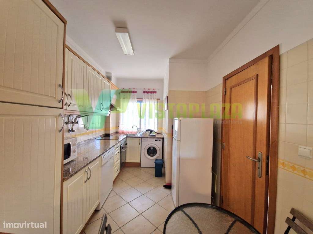 T1 Praia da Rocha com Estacionamento e Piscina para Arrendamento An... - Grande imagem: 5/17