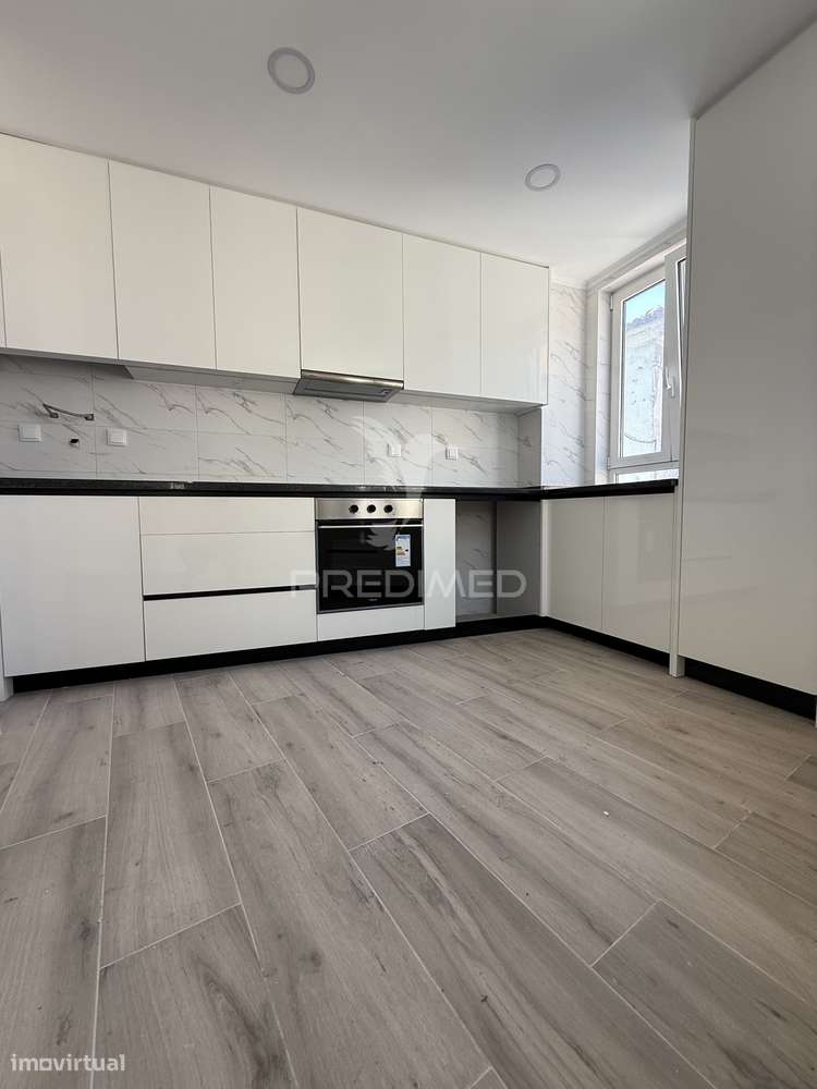 Apartamento T2 Novo com Garagem no Centro de Alcanena - Grande imagem: 5/29