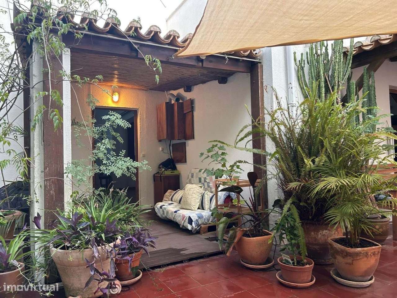 T1 Almada | Terraço | Estacionamento-8