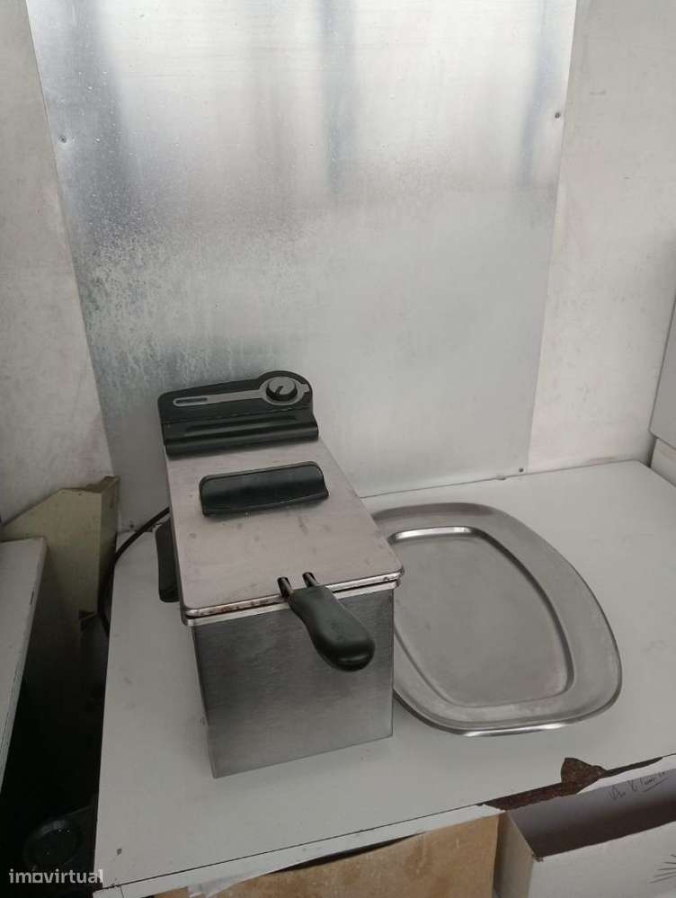 GRANDE OPORTUNIDADE ! TRESPASE DE CAFE EM GAIA-23