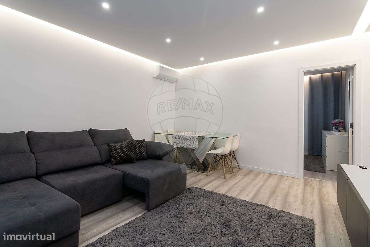 Apartamento T3 remodelado nas Paivas, com logradouro - Grande imagem: 3/31