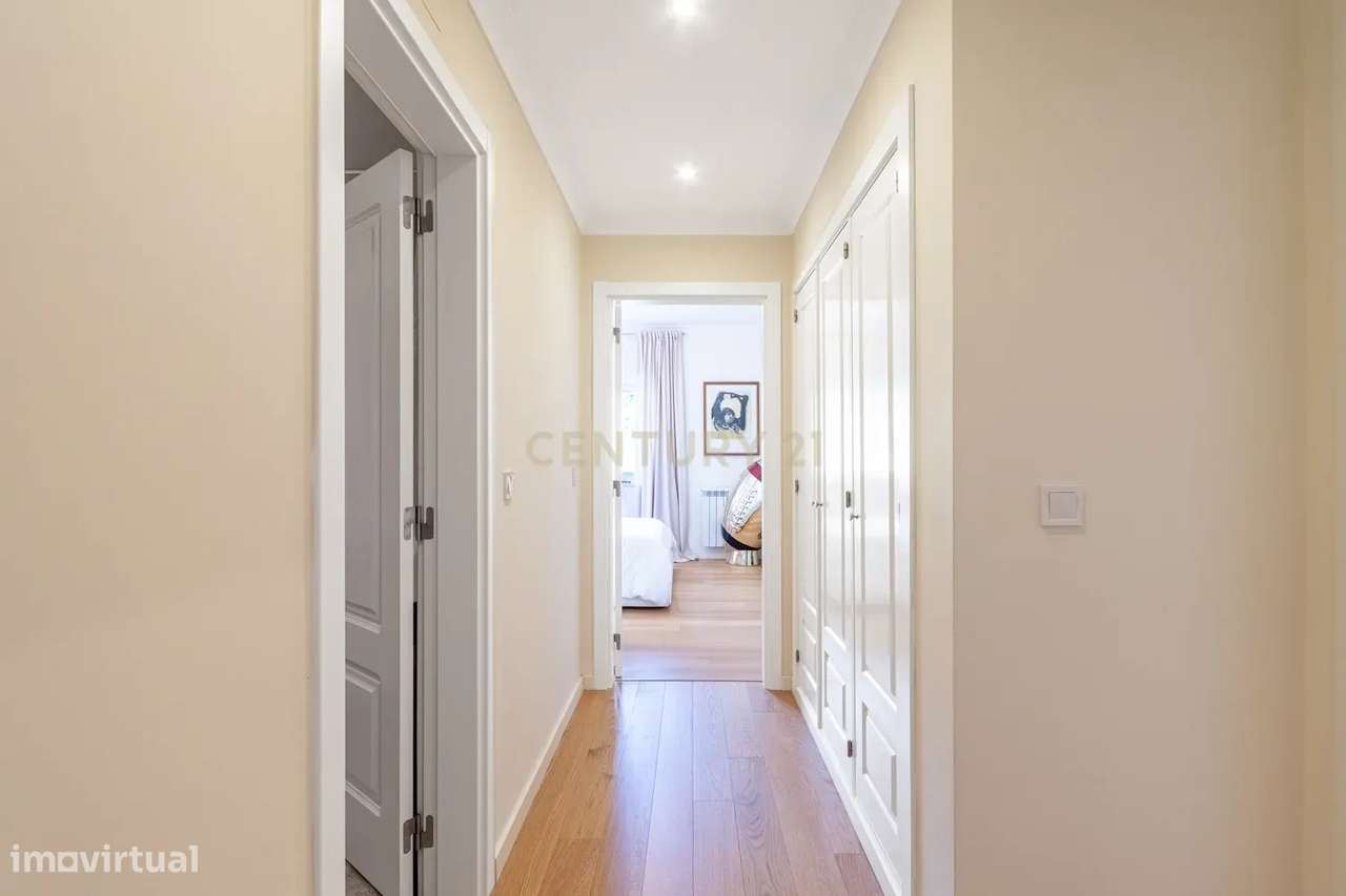 Apartamento T2 118 m2 com varanda e parqueamento - Quinta da Beloura-25