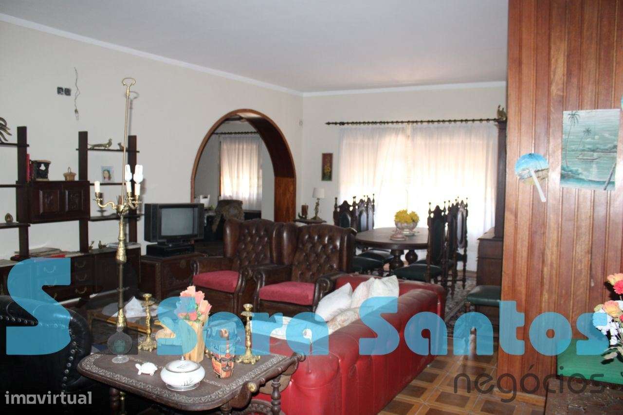 Prédio para recuperar C/Projeto aprovado-Porto - Grande imagem: 4/20