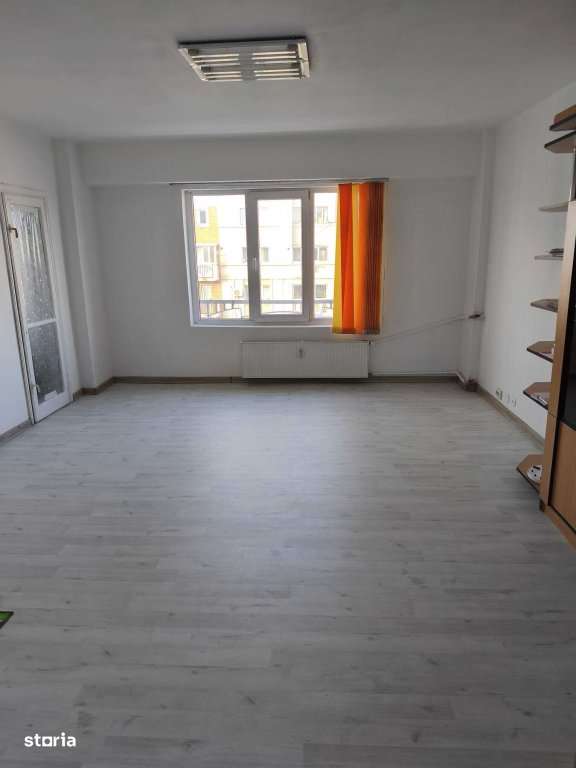 Calea Calarasilor - metrou Piata Muncii - 3 camere - complet renovat