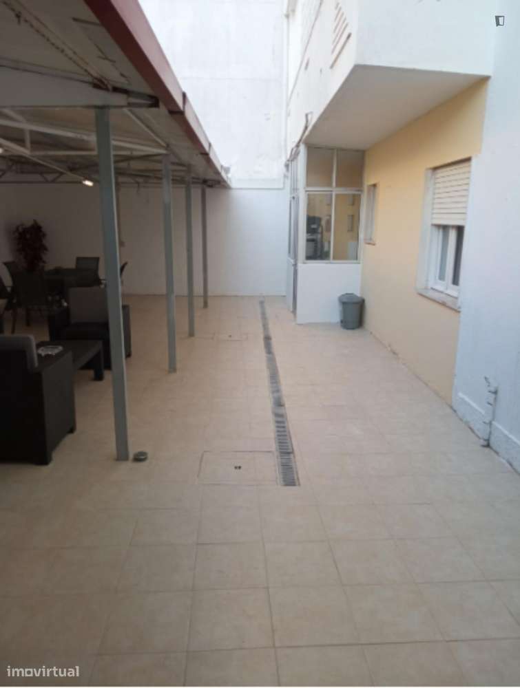 Apartamento com 6 quartos - localizado em Faro - Grande imagem: 5/10