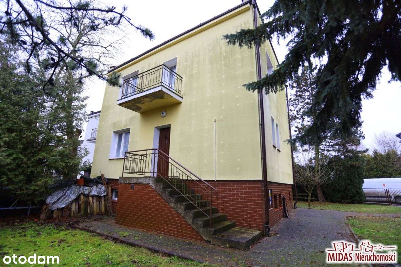 Bliźniak w atrakcyjnej lokalizacji-5