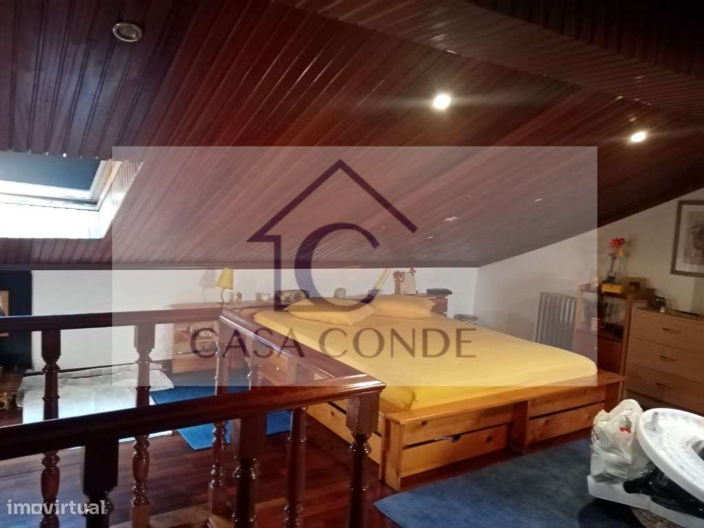 Moradia Banda T4 com Sótão Aproveitado | Belas - Sintra-27