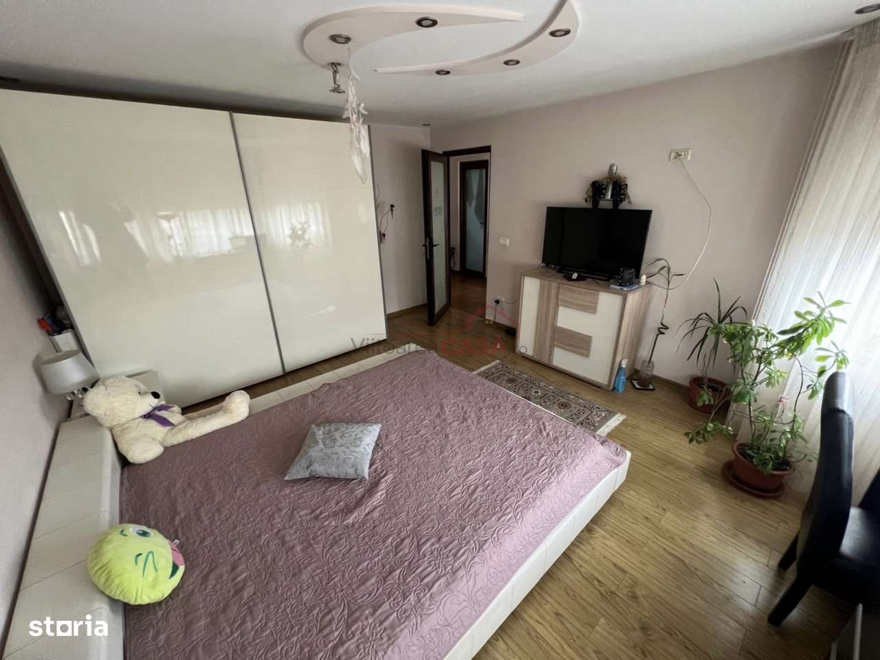 Casa individuala P+1+M - Curte proprie - Vedere lac - Oras Pantelimon-3