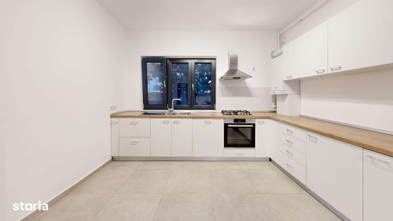 Casa in Alba Iulia zona  Scoala nr 7 Mihai Eminescu - Imagine principală: 2/12